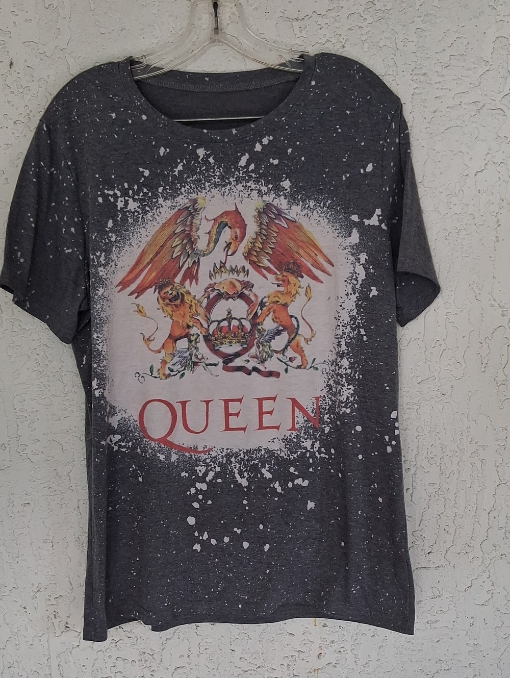 Queen Logo Graphic Tee - Dark Gray